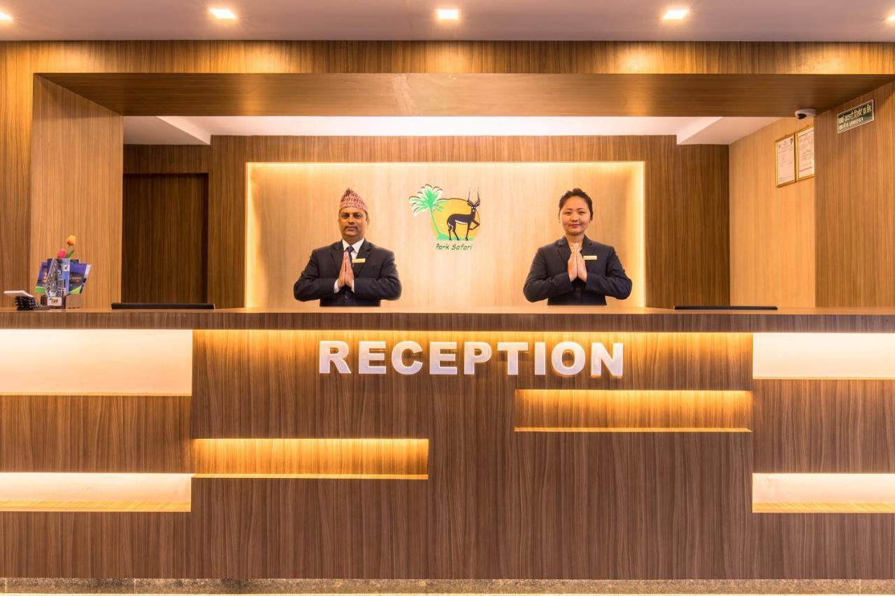 Park Safari Resort Sauraha Buitenkant foto